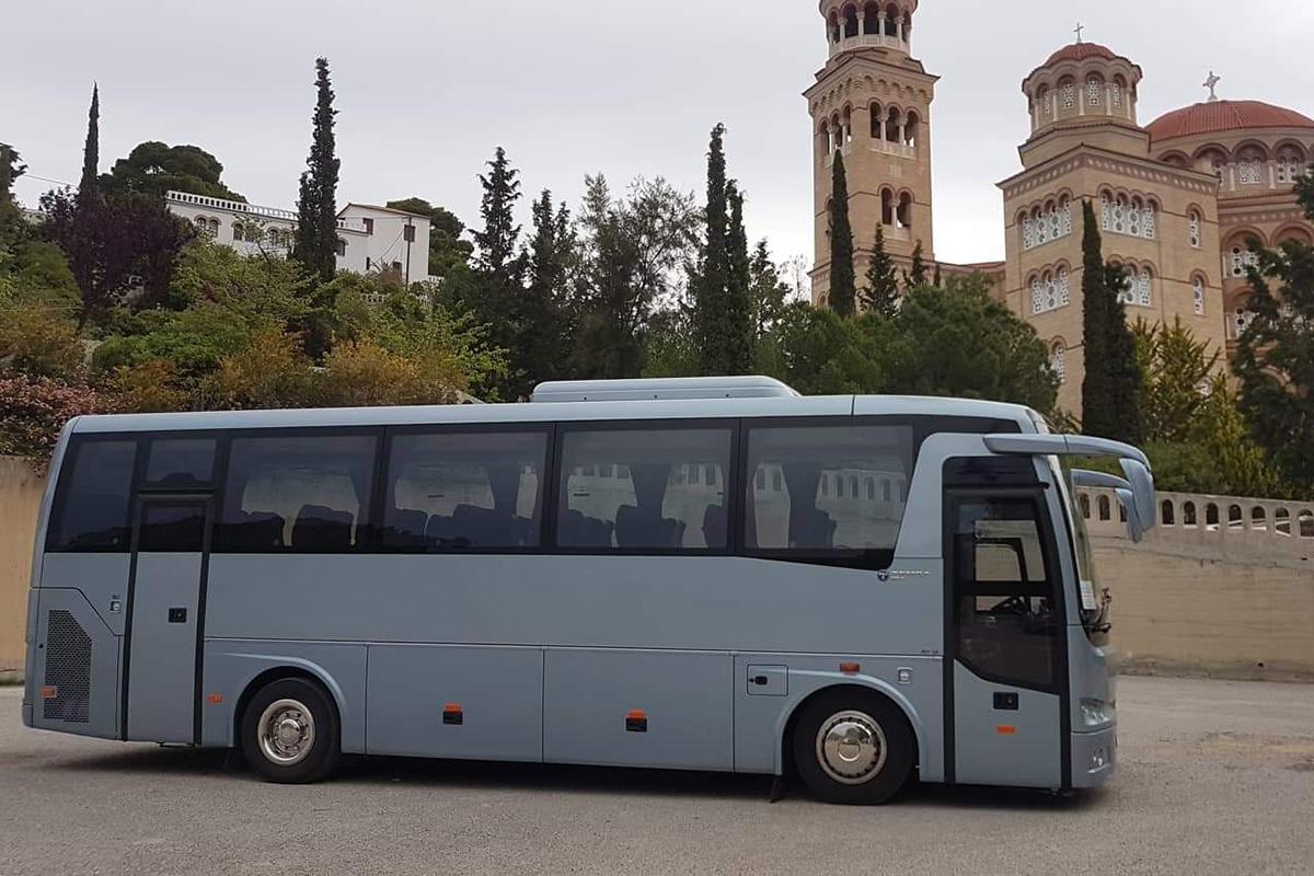 Mercedes 40 seats bus