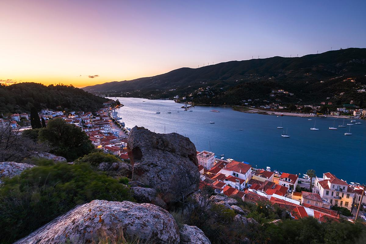 Poros